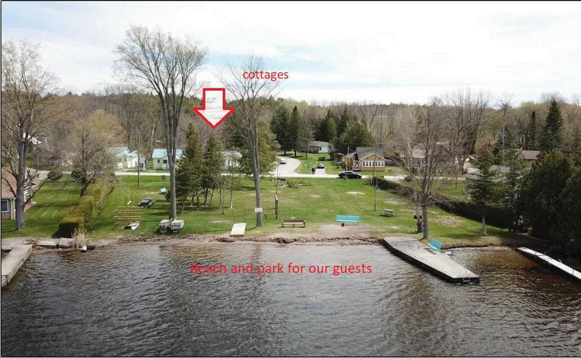 Fun Place With A Sandy Beach For Swimming, Boating, And Fishing, Featuring 3 Available Cabins Fenelon Falls Exteriér fotografie