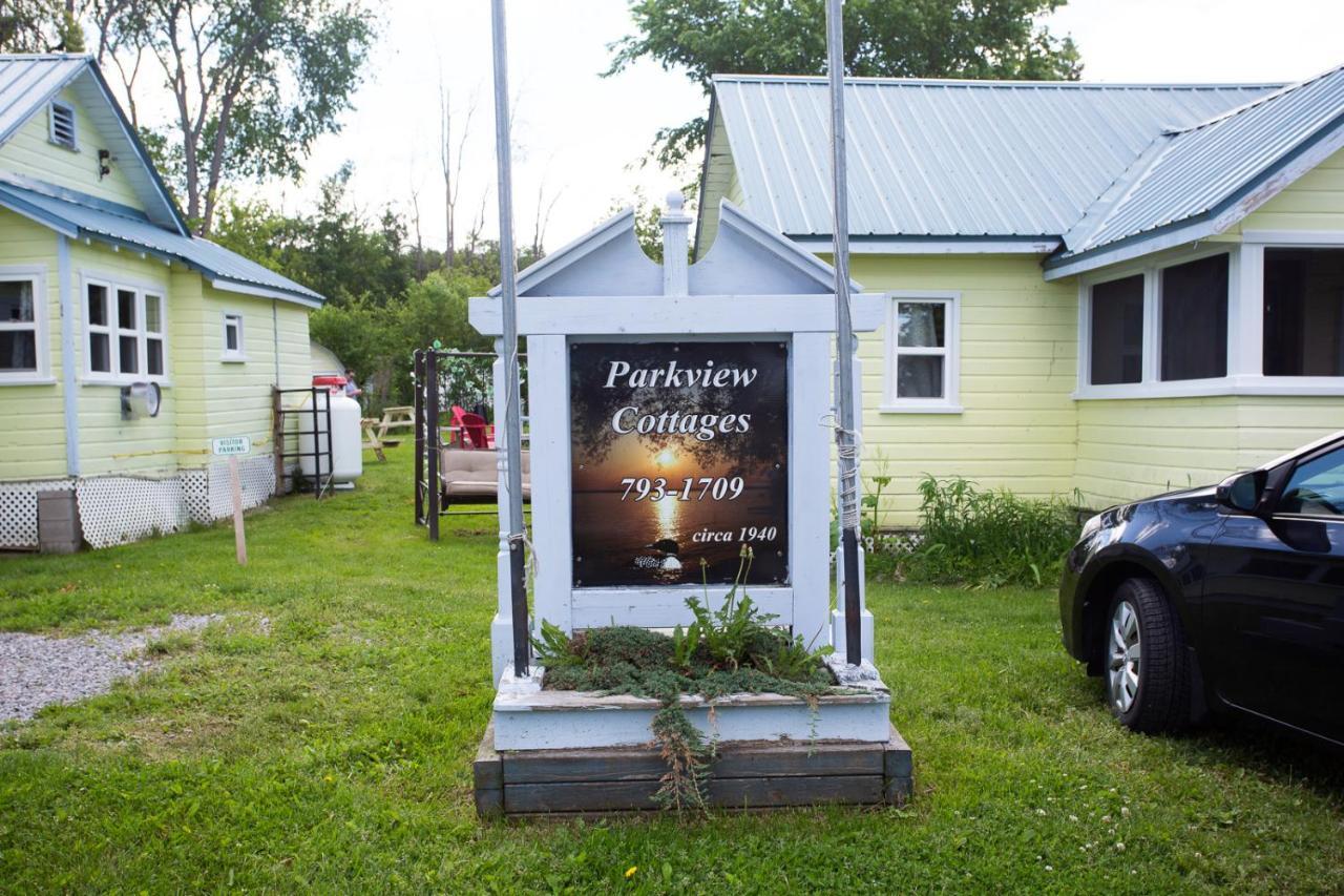 Fun Place With A Sandy Beach For Swimming, Boating, And Fishing, Featuring 3 Available Cabins Fenelon Falls Exteriér fotografie