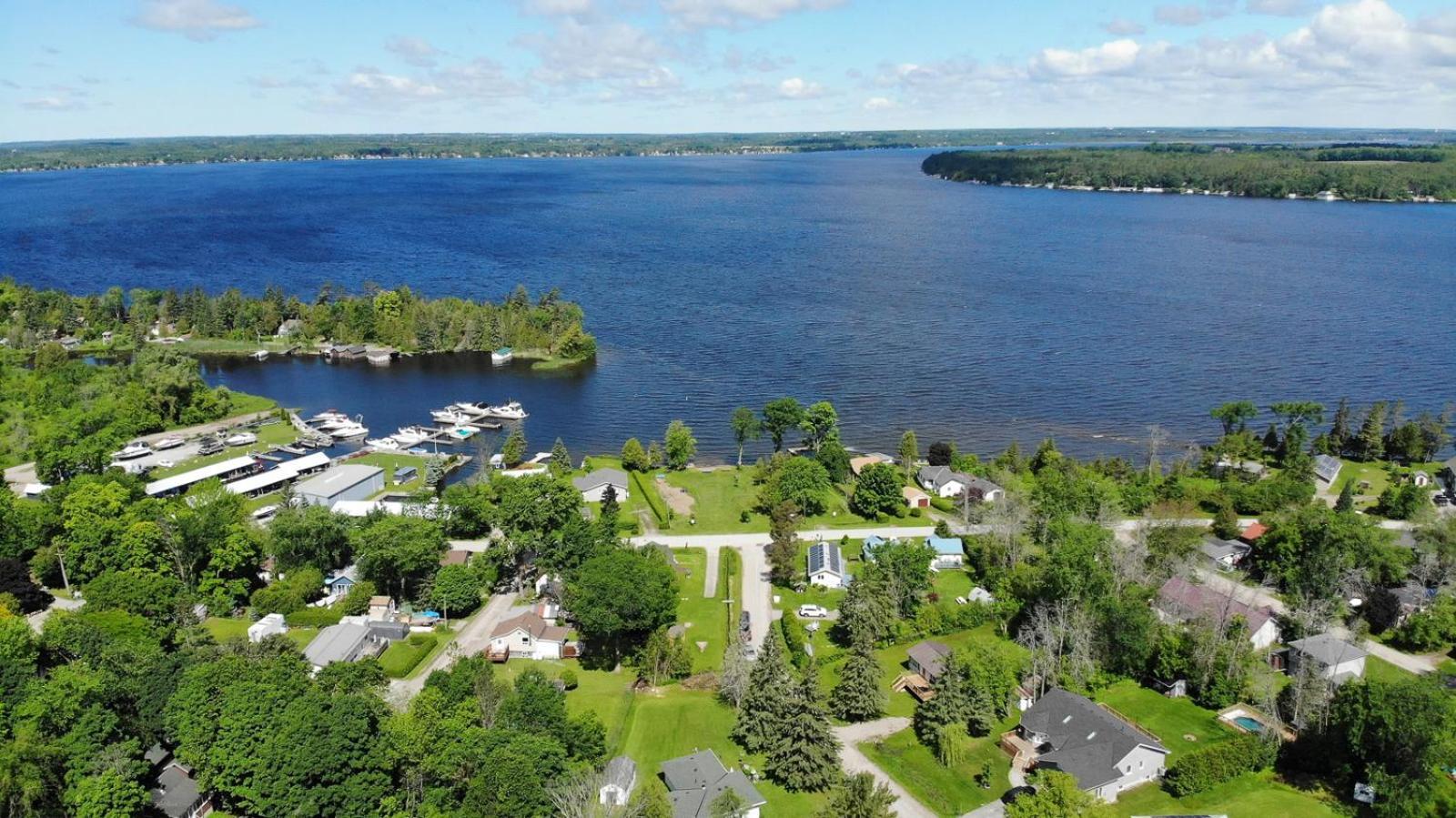Fun Place With A Sandy Beach For Swimming, Boating, And Fishing, Featuring 3 Available Cabins Fenelon Falls Exteriér fotografie