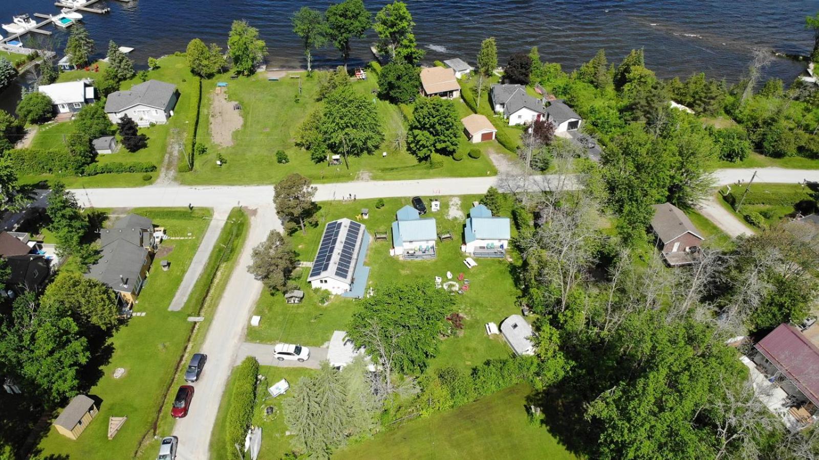Fun Place With A Sandy Beach For Swimming, Boating, And Fishing, Featuring 3 Available Cabins Fenelon Falls Exteriér fotografie